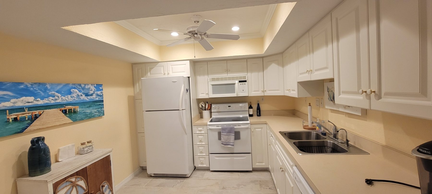 Original kitchen wide view before renovation